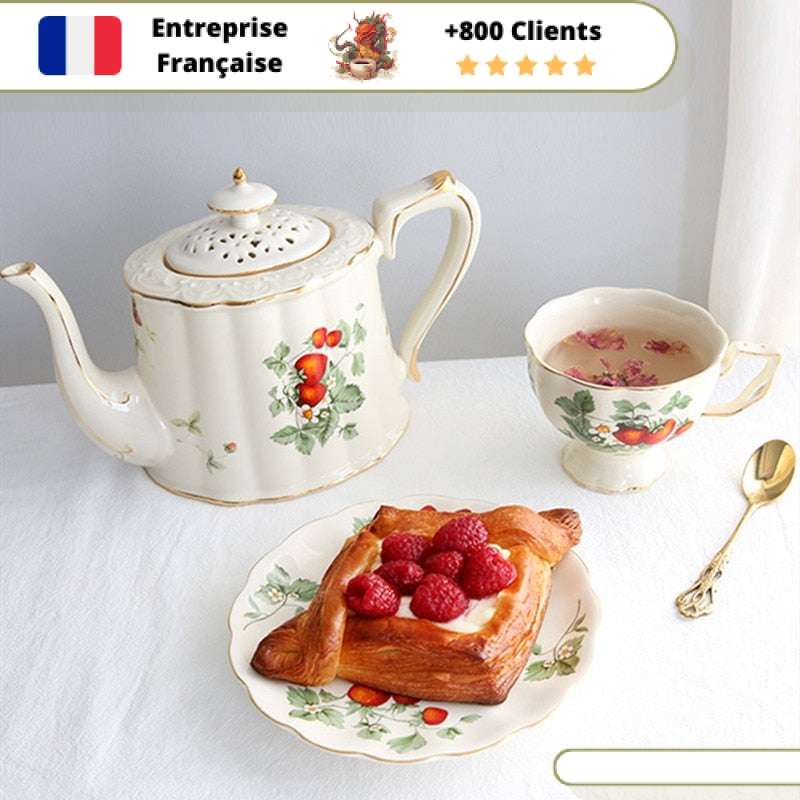Service à thé anglais en porcelaine rétro